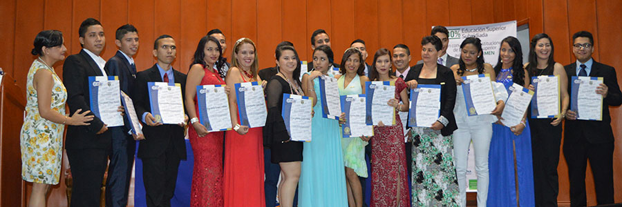 FORMAMOS PROFESIONALES INTEGRALES HUMANA Y ACADÉMICAMENTE COMPETENTES - Imagen 1