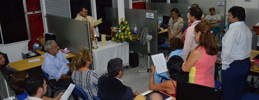 EUCARISTÍA DIO INICIO A LAS ACTIVIDADES ACADÉMICAS EN LA NUEVA SEDE - Imagen 3
