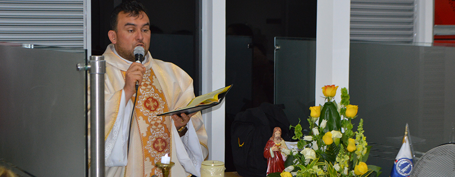 EUCARISTÍA DIO INICIO A LAS ACTIVIDADES ACADÉMICAS EN LA NUEVA SEDE - Imagen 5